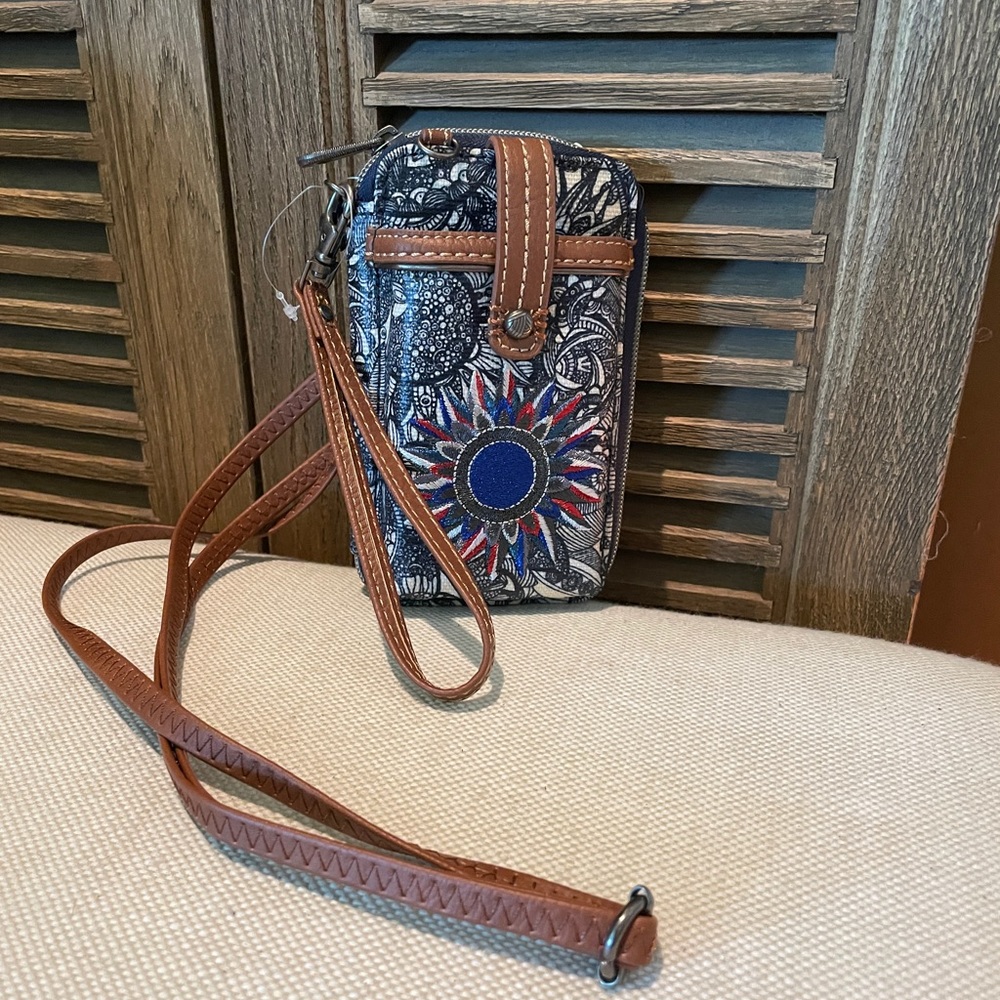 NWT cell phone crossbody with credit card slots